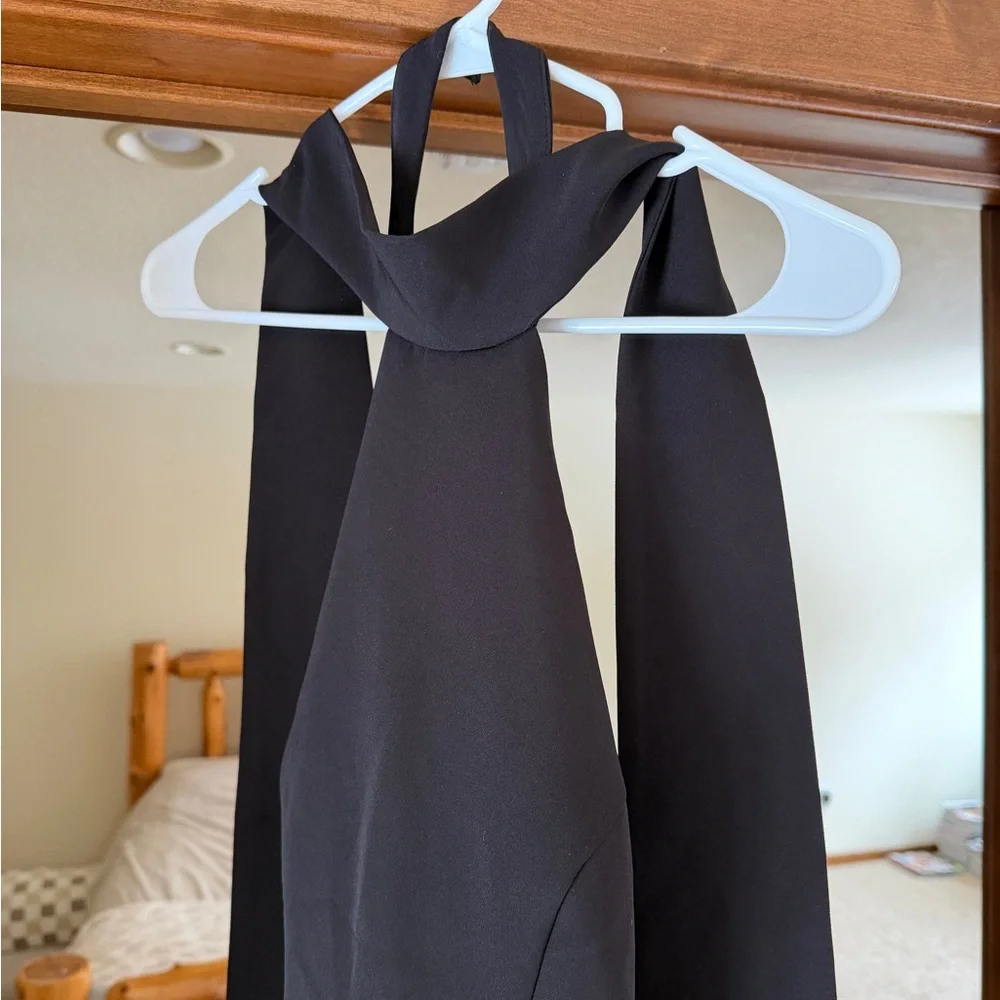 ClubL London Elegant Black Mini Dress - Picture 4 of 5